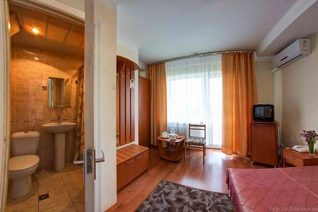 Holosiyvsky Hotel Kyiv